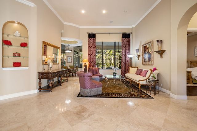 10710 Versailles Boulevard, Wellington, FL 33449