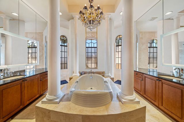 10710 Versailles Boulevard, Wellington, FL 33449