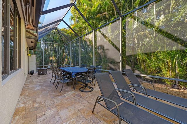 10710 Versailles Boulevard, Wellington, FL 33449