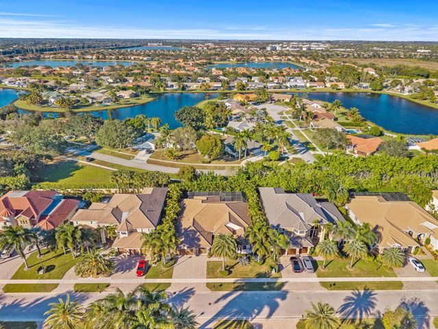 10710 Versailles Boulevard, Wellington, FL 33449