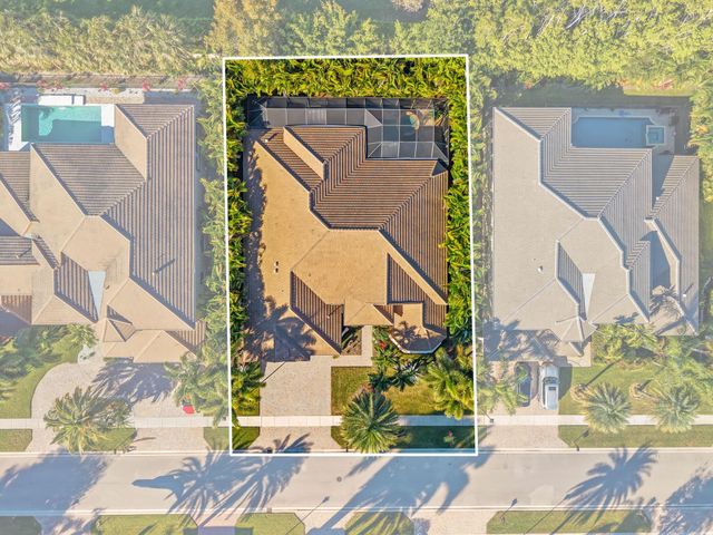 10710 Versailles Boulevard, Wellington, FL 33449