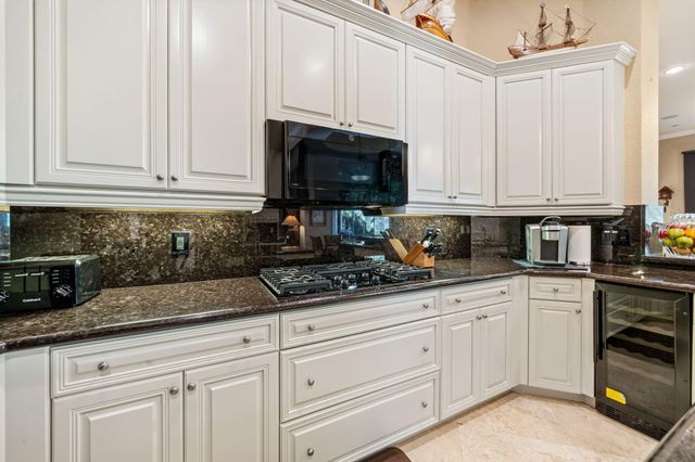 10710 Versailles Boulevard, Wellington, FL 33449