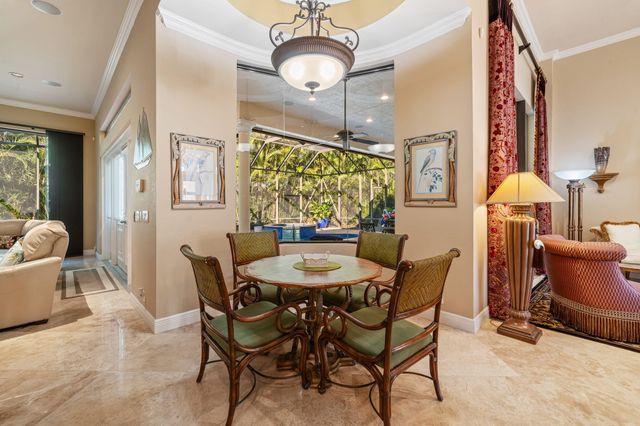 10710 Versailles Boulevard, Wellington, FL 33449