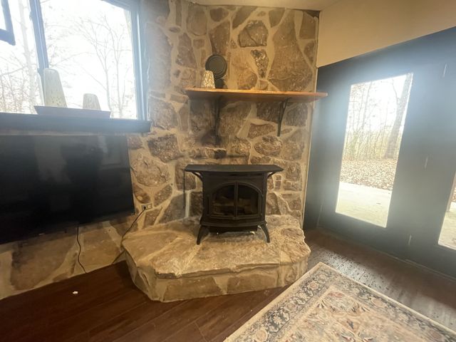 2029 Holly Creek Rd, Celina, TN 38551