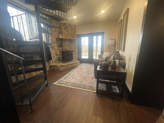 2029 Holly Creek Rd, Celina, TN 38551