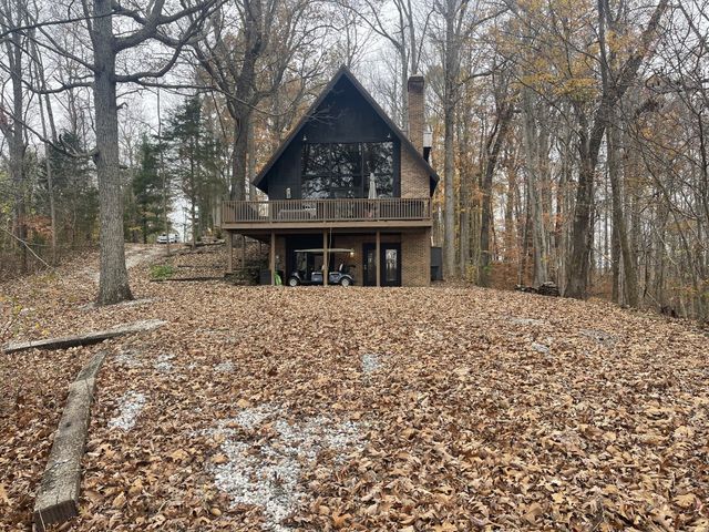 2029 Holly Creek Rd, Celina, TN 38551