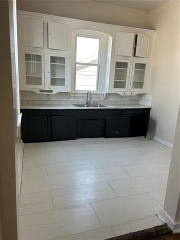 1622 Pannell Street, Houston, TX 77020