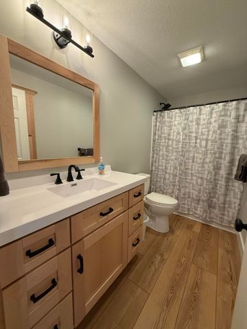 238 Glei Court, Hillsdale, MI 49242