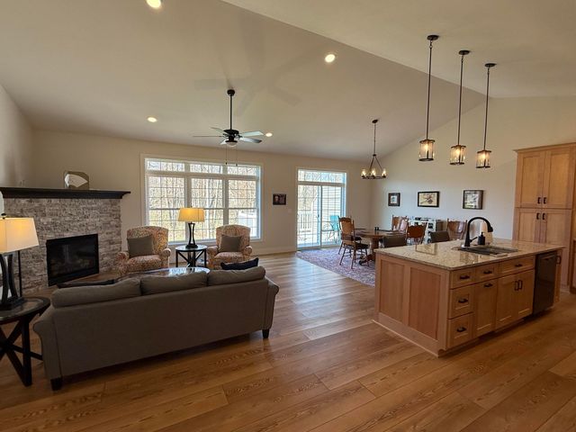 238 Glei Court, Hillsdale, MI 49242