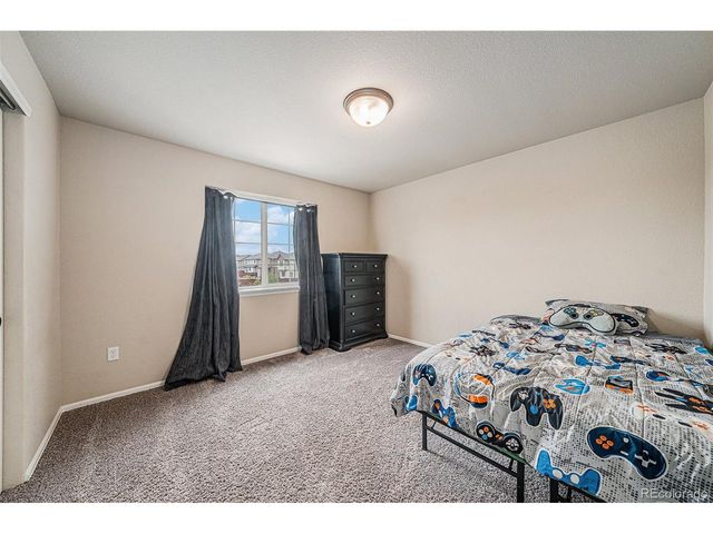 1802 Rise Dr, Windsor, CO 80550