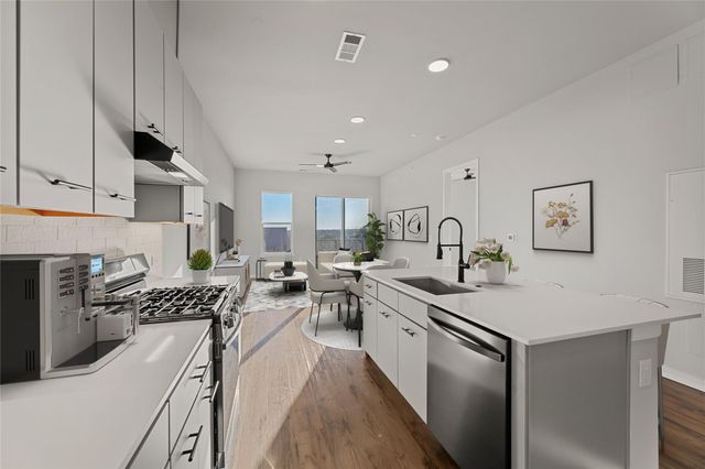 4510 Terry-O LN 402, Austin, TX 78745