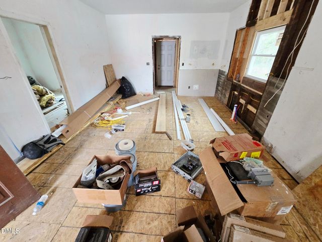 613 Avon Avenue, Burlington, NC 27215