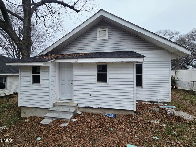 613 Avon Avenue, Burlington, NC 27215