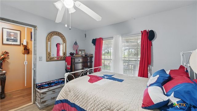 15521 E Highway 90, Kingsbury, TX 78638
