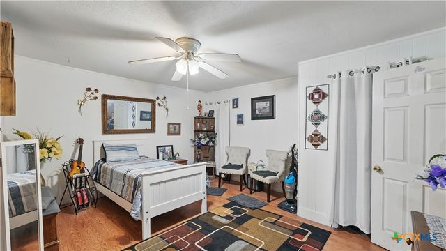 15521 E Highway 90, Kingsbury, TX 78638