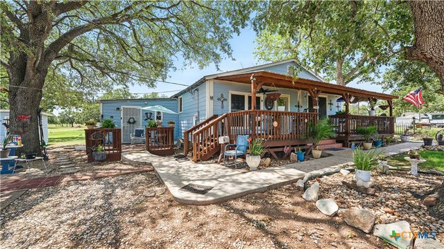15521 E Highway 90, Kingsbury, TX 78638