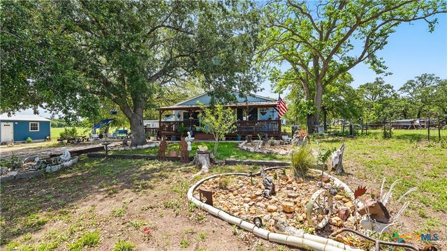 15521 E Highway 90, Kingsbury, TX 78638