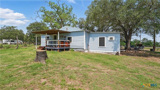 15521 E Highway 90, Kingsbury, TX 78638