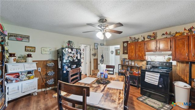 15521 E Highway 90, Kingsbury, TX 78638