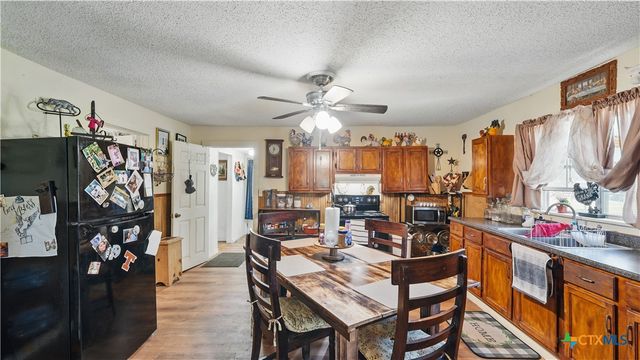 15521 E Highway 90, Kingsbury, TX 78638