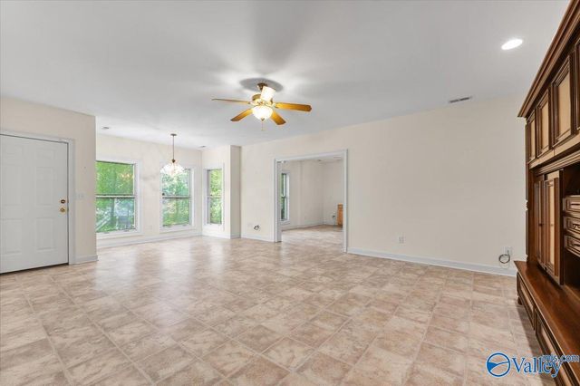 2909 Saddletree Blvd NE, Huntsville, AL 35811