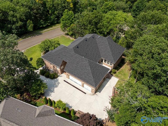 2909 Saddletree Blvd NE, Huntsville, AL 35811