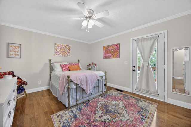 102 Oak Springs Ln, Rickman, TN 38580