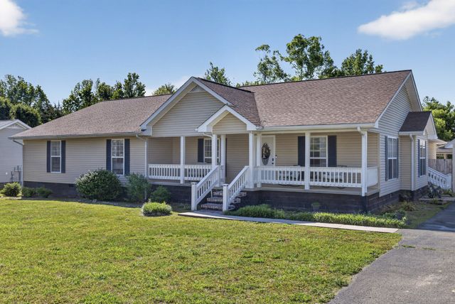102 Oak Springs Ln, Rickman, TN 38580