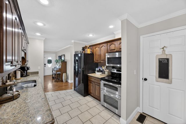 102 Oak Springs Ln, Rickman, TN 38580