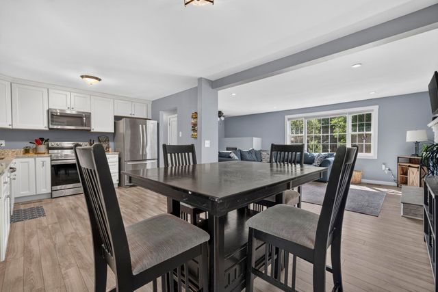 3 Underwood Drive, Litchfield, NH 03052