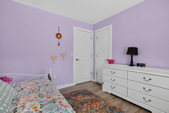 3 Underwood Drive, Litchfield, NH 03052