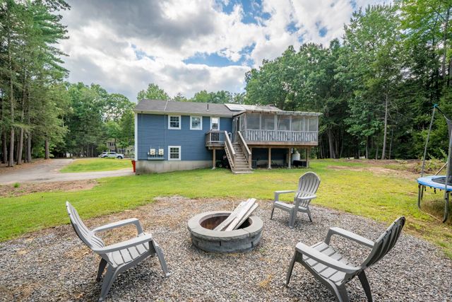 3 Underwood Drive, Litchfield, NH 03052