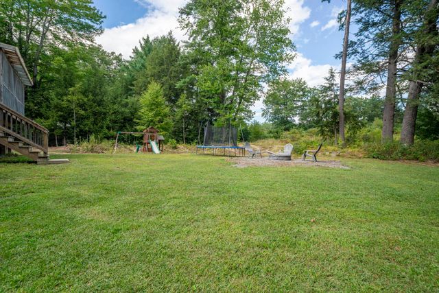 3 Underwood Drive, Litchfield, NH 03052