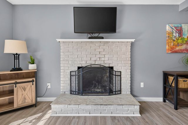 3 Underwood Drive, Litchfield, NH 03052