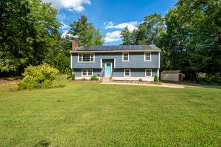 3 Underwood Drive, Litchfield, NH 03052