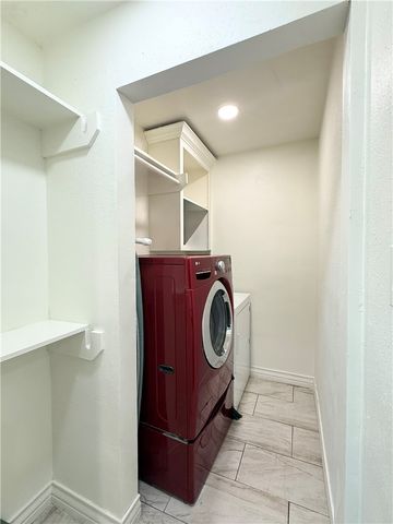 941 Acacia Dr, Corpus Christi, TX 78408