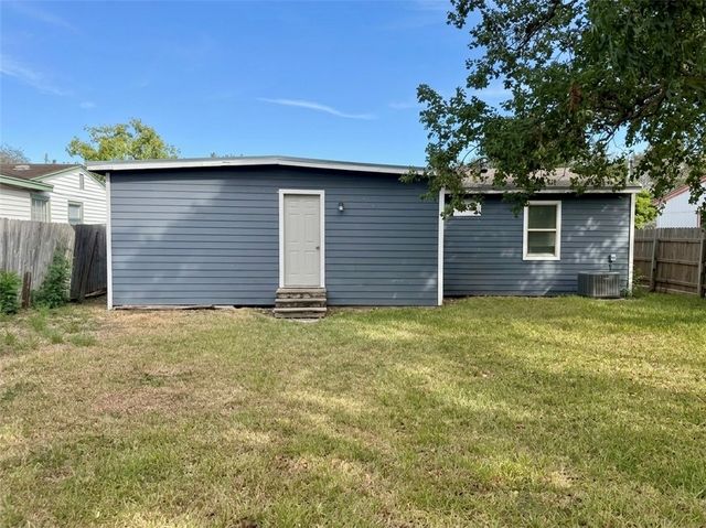 941 Acacia Dr, Corpus Christi, TX 78408