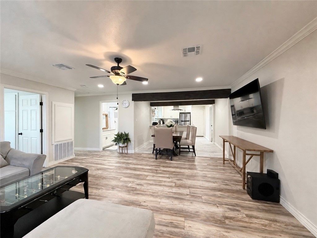 941 Acacia Dr, Corpus Christi, TX 78408 — photo 3