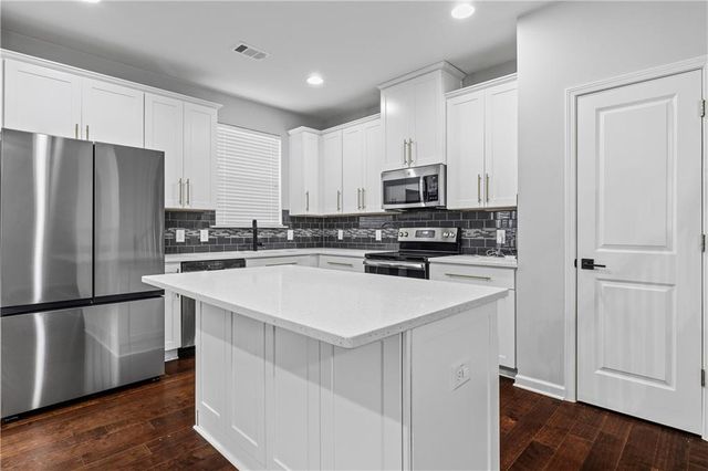 5038 Longview Walk, Decatur, GA 30035