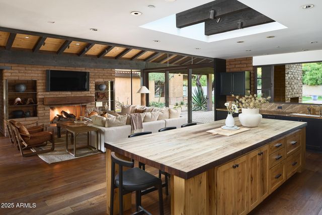 514 W ROSE Lane, Phoenix, AZ 85013