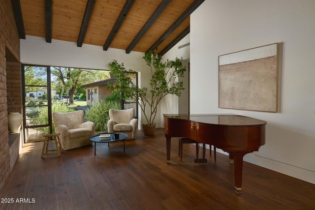 514 W ROSE Lane, Phoenix, AZ 85013