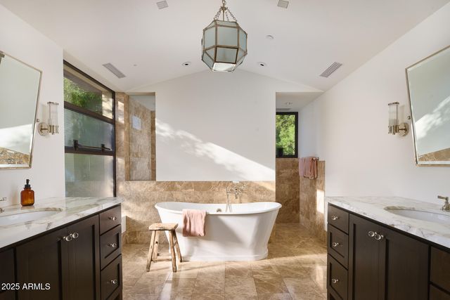 514 W ROSE Lane, Phoenix, AZ 85013