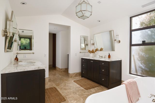 514 W ROSE Lane, Phoenix, AZ 85013