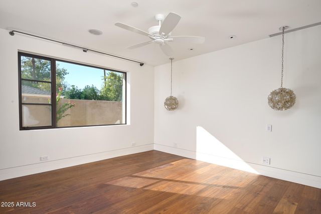 514 W ROSE Lane, Phoenix, AZ 85013