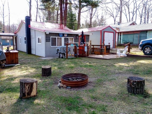 5330 Ruth Street, Gladwin, MI 48624