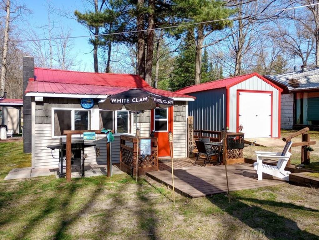 5330 Ruth Street, Gladwin, MI 48624