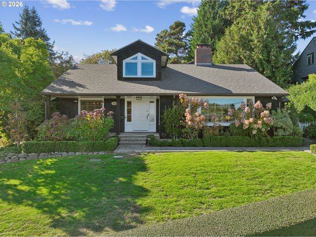 908 Sw DAVENPORT St, Portland, OR 97201