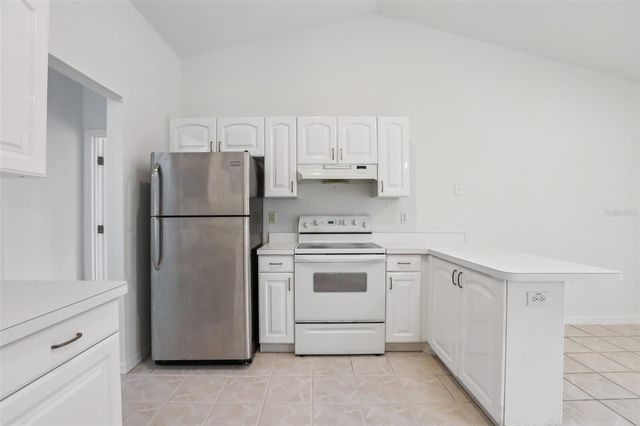 6917 OAKCREST WAY, Zephyrhills, FL 33542