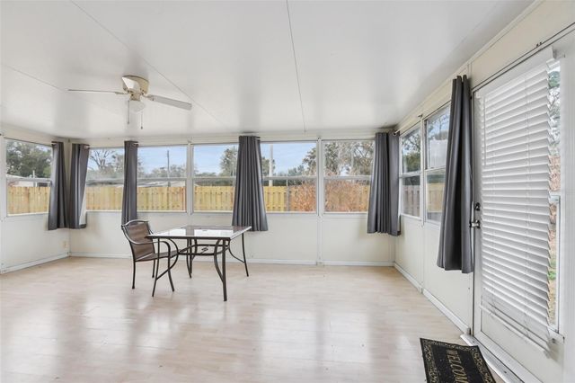 6917 OAKCREST WAY, Zephyrhills, FL 33542