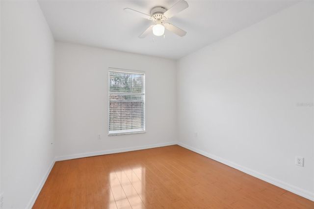 6917 OAKCREST WAY, Zephyrhills, FL 33542